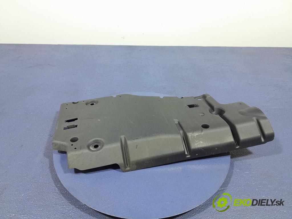 Ford Focus 2019 kryt Plast: podvozek: JX6B-11779-BC