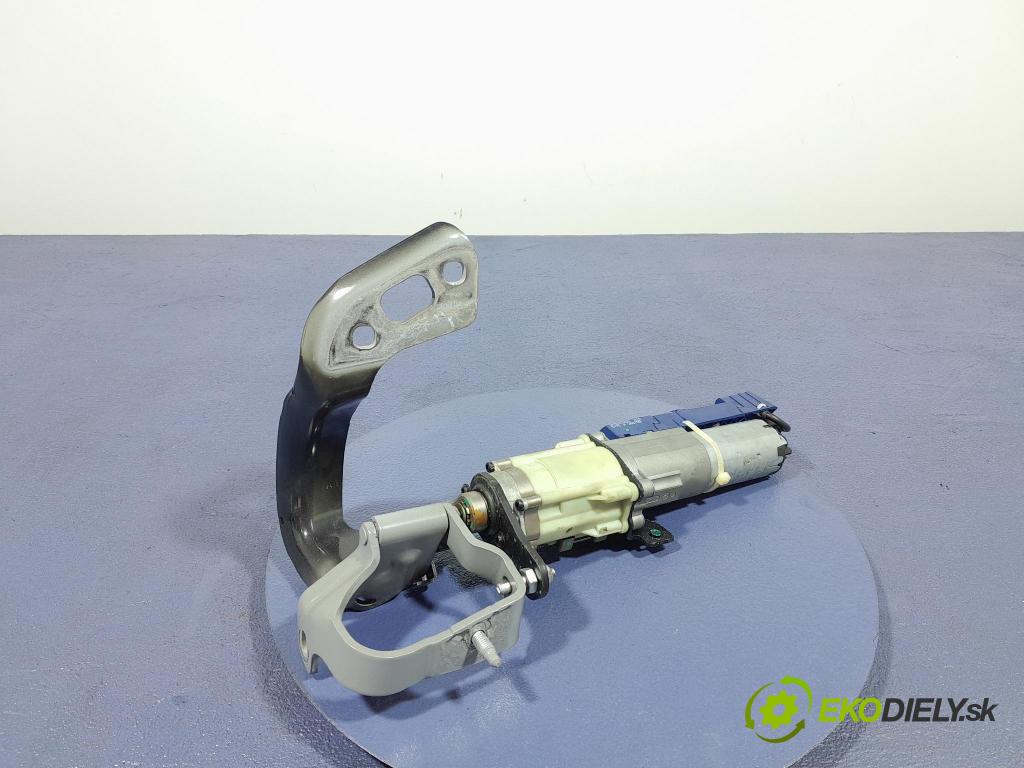 Audi A4 2008 Aktuátor: 8K9827852