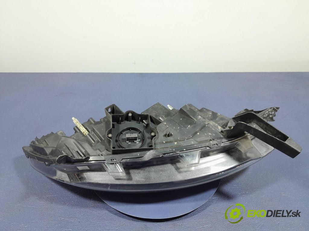 Renault Espace 2015 Reflektor: Vľavo: 260608372R