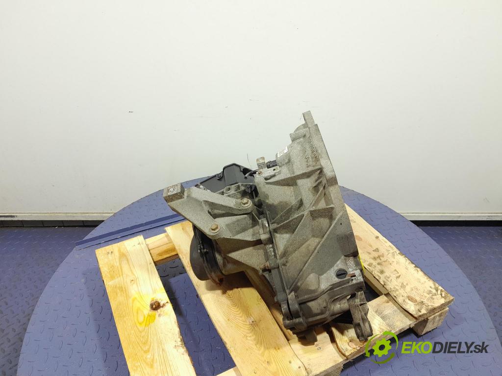 Ford Focus 2006 prevodovka Manualna 3M5R-7002-ND