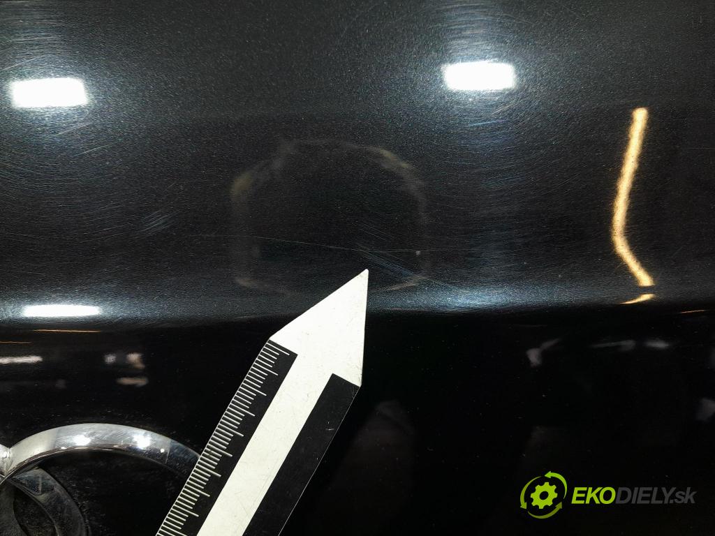 Audi A4 2008 zadna dveře kufra: kufra: