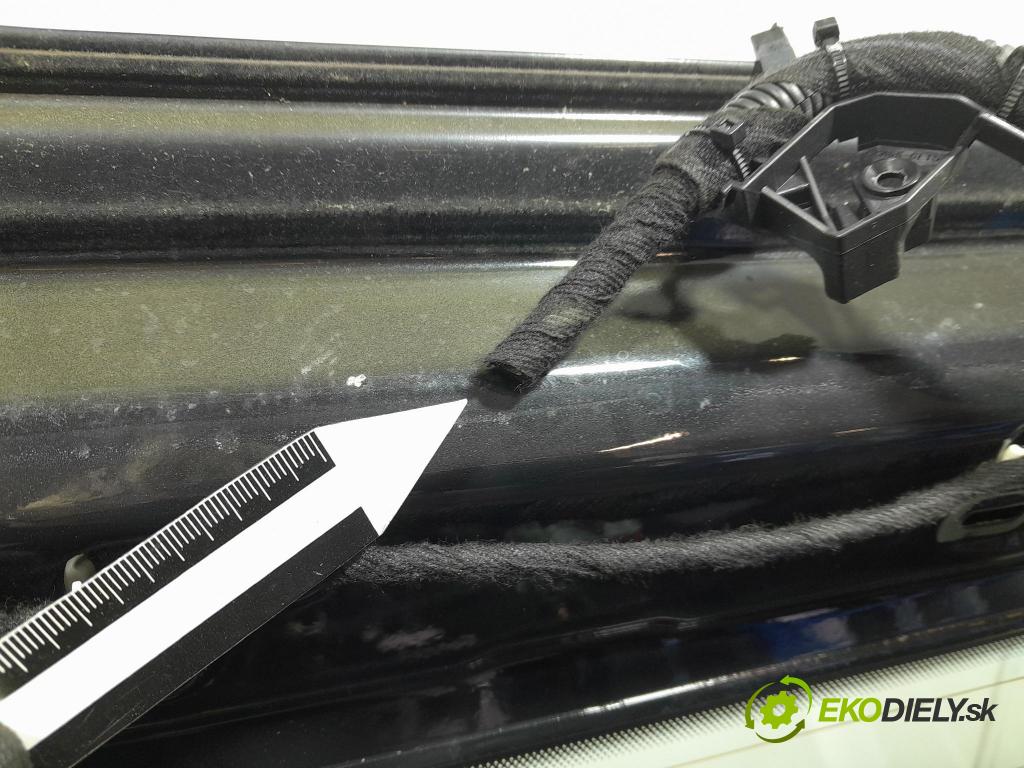 Audi A4 2008 zadna dveře kufra: kufra: 