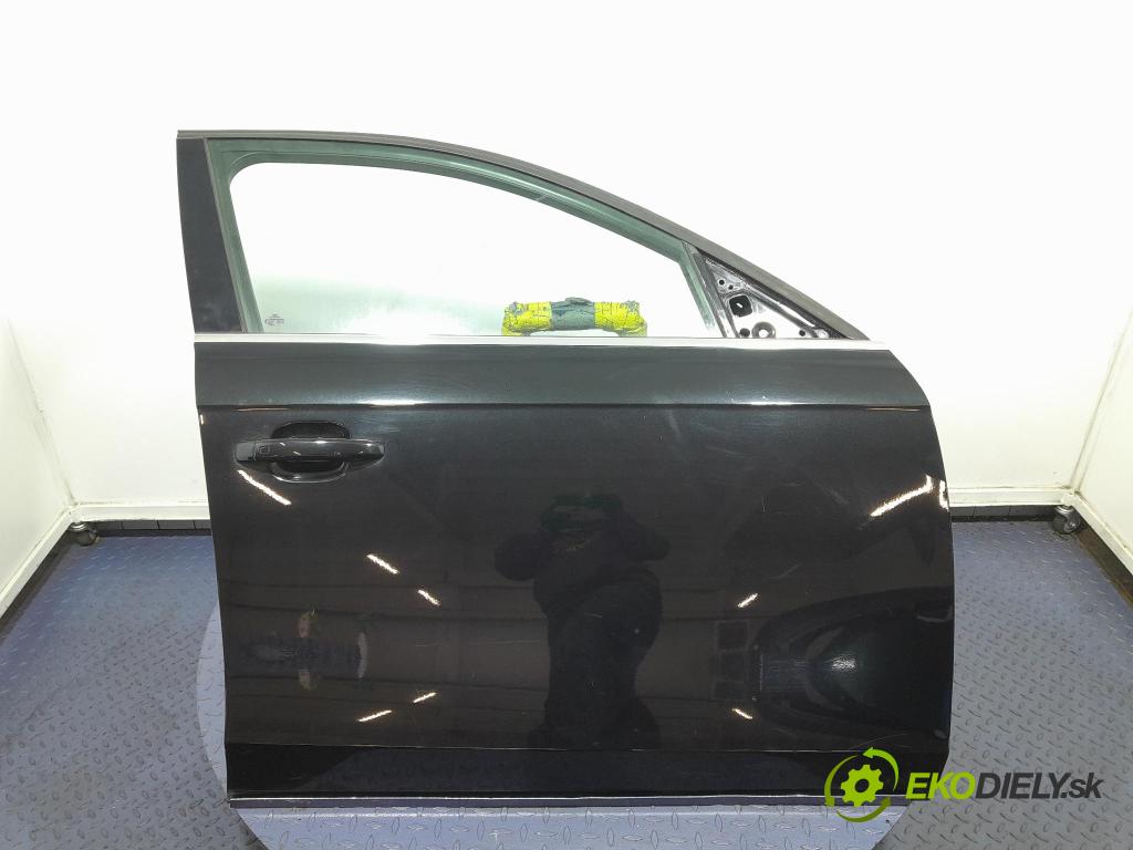 Audi A4 2008 dvere Predné pravé