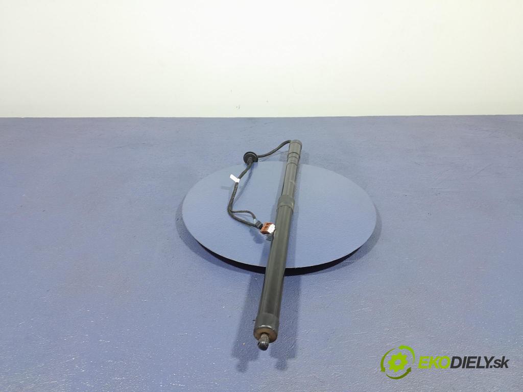 Renault Espace 2015 Aktuátor: 904527505R