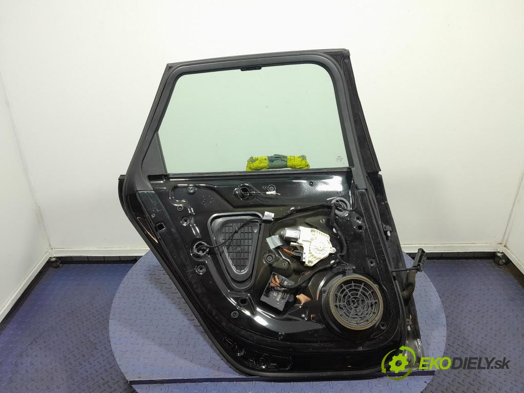 Audi A4 2008 dvere zad Vľavo: 
