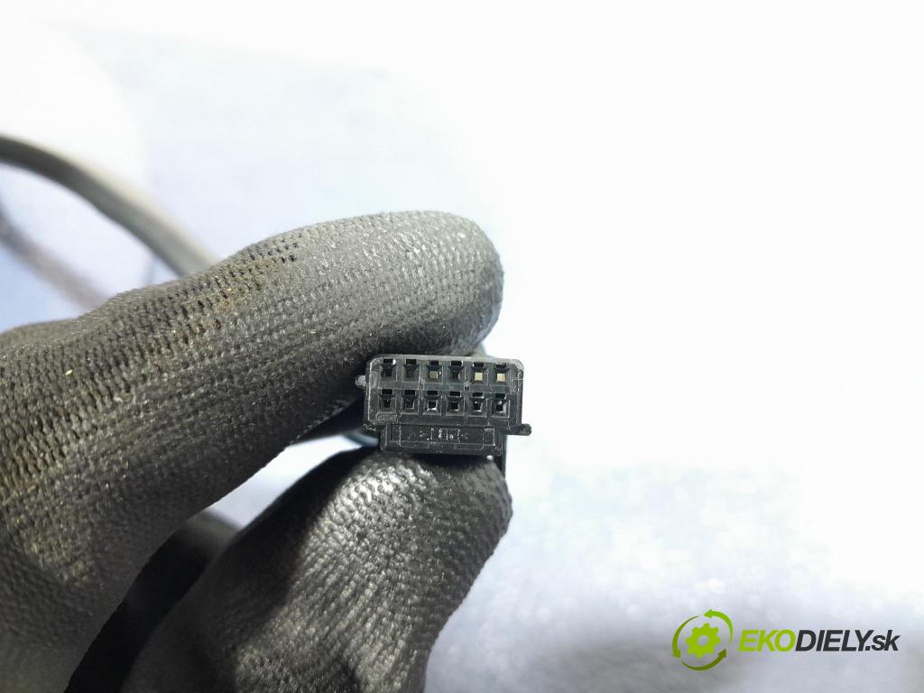 Dacia Sandero 2021 zrkadlo pravé 