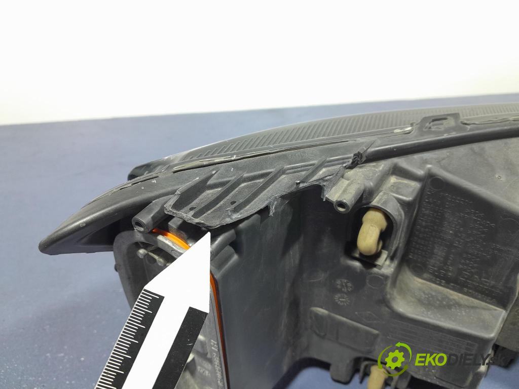 Dacia Sandero 2021 Reflektor: Vľavo: 260605914R