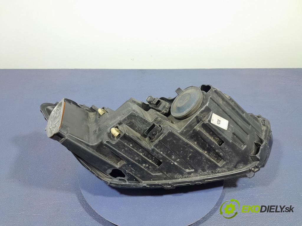 Dacia Sandero 2021 Reflektor: Vľavo: 260605914R