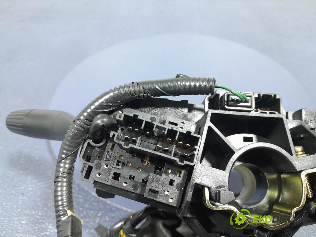 Honda Jazz 2003 prepínač Komplex: 