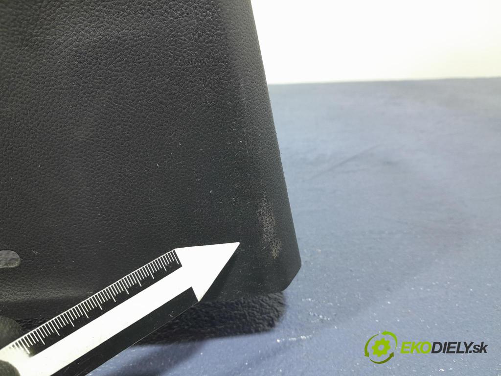 Dacia Sandero 2021 tunel Stredný: