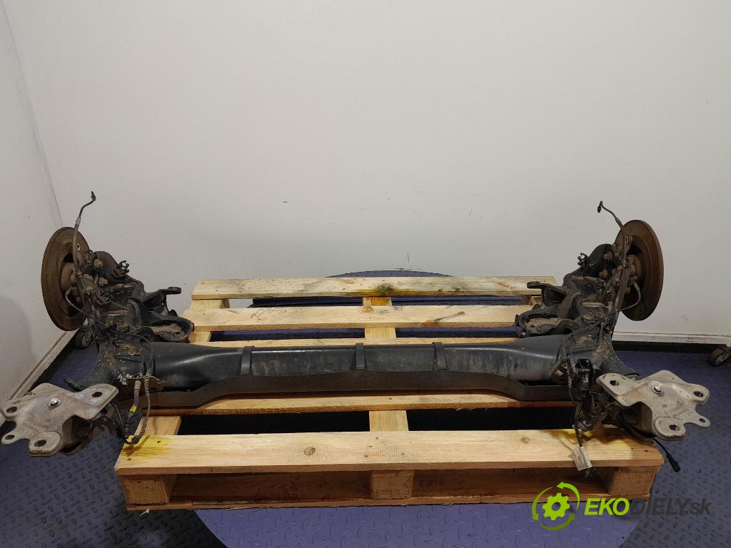 Renault Espace 2015 výstuha Pozastavenia: zad