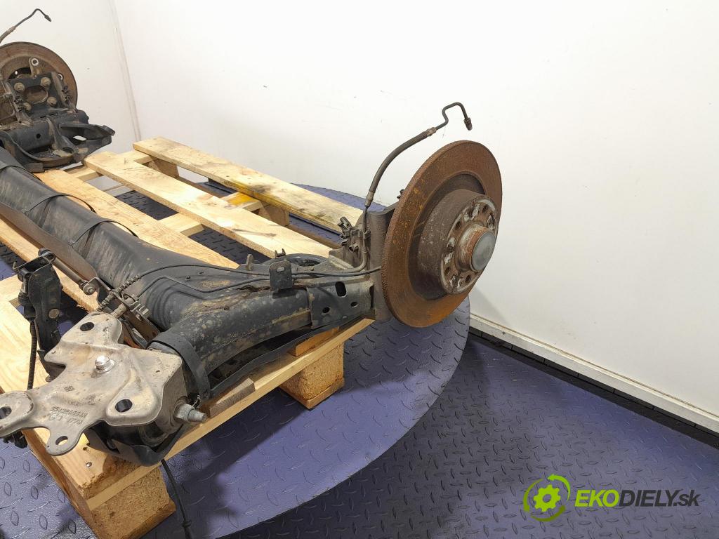 Renault Espace 2015 výstuha Pozastavenia: zad