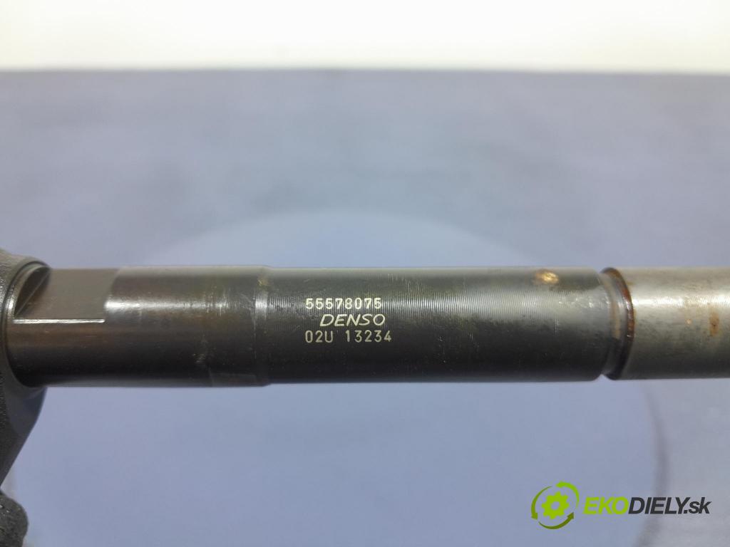 Opel Astra 0 vstřikovač 55578075