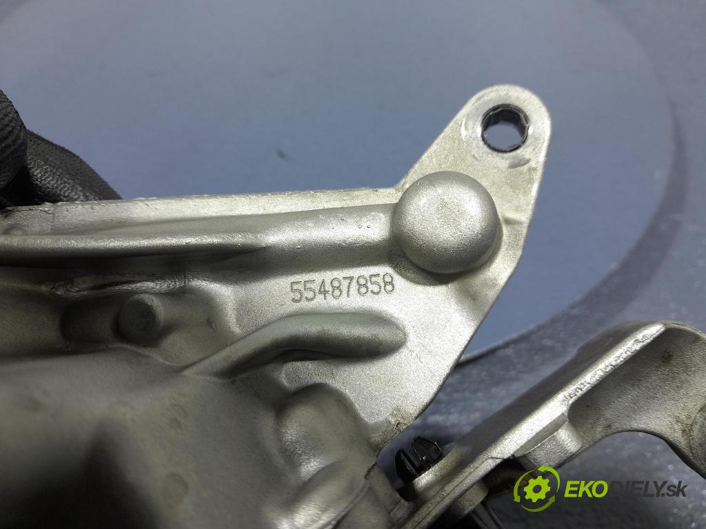 Opel Astra 0 čerpadlo oleja 55487858