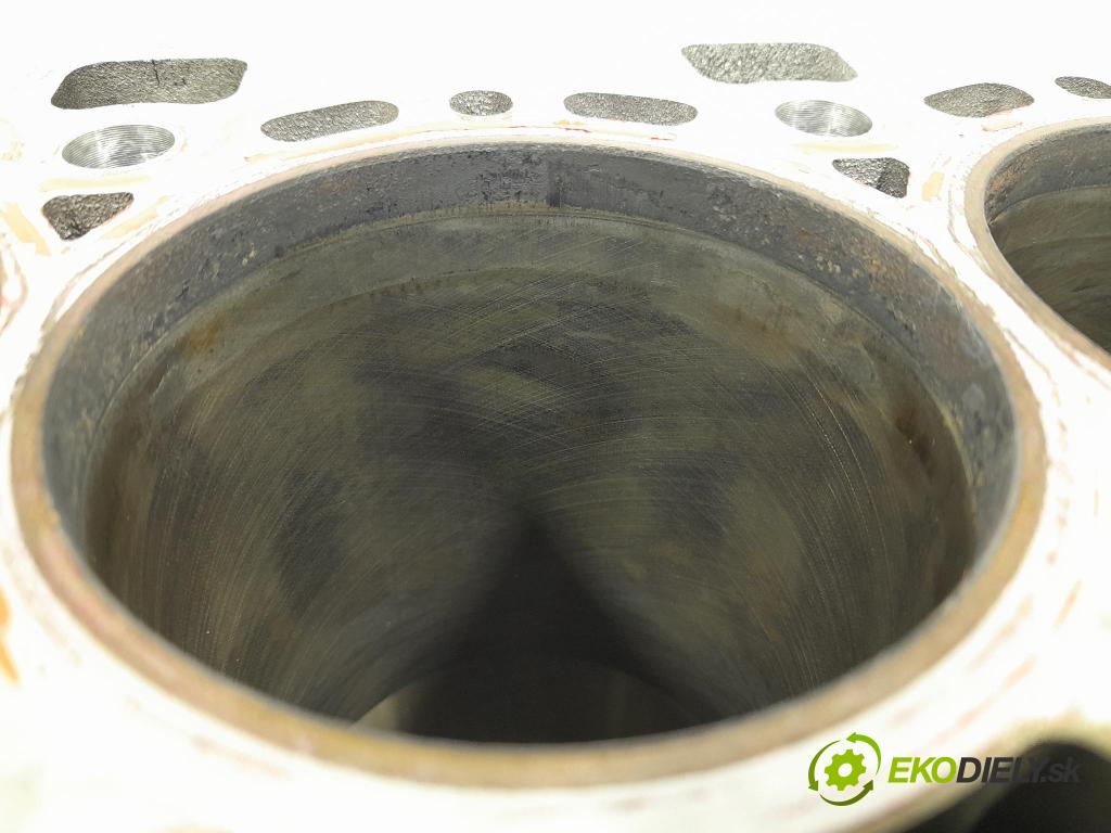 Opel Astra 0 Blok Motor: 55596879