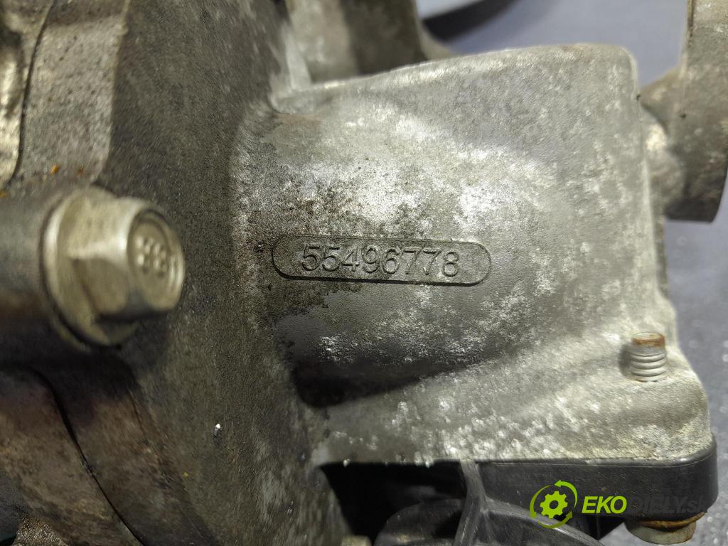 Opel Astra 0 čerpadlo Voda 55493045