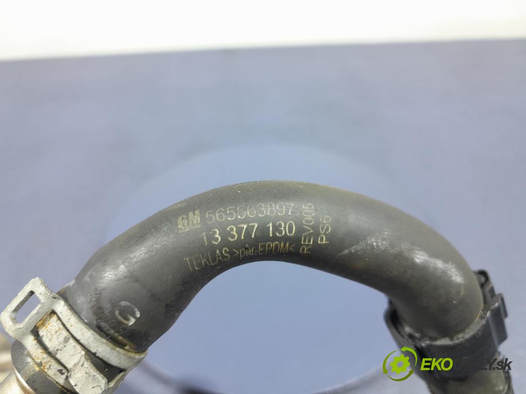 Opel Astra 0 rúrka Chladič: 55500226