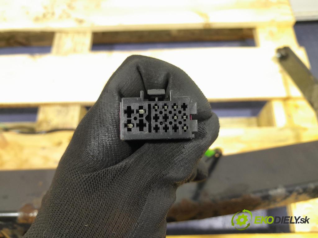 Vw Golf 2006 Hák: Do Prívesy: 1K0803881