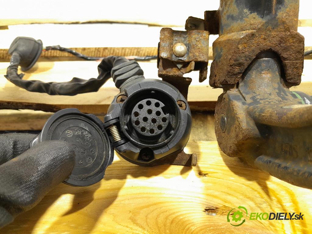 Vw Golf 2006 Hák: Do Prívesy: 1K0803881