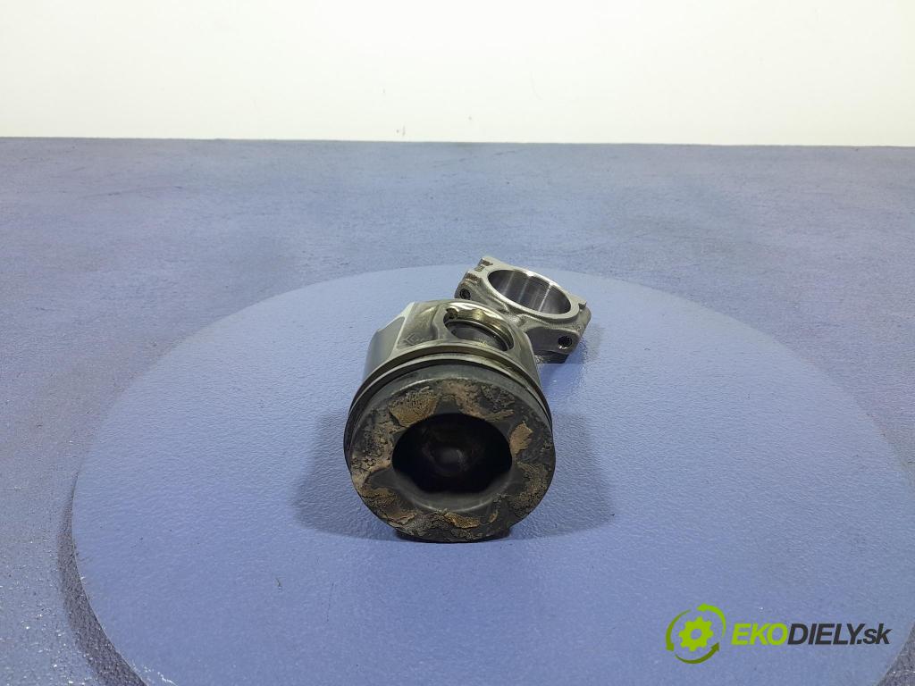 Renault Espace 2015 piest