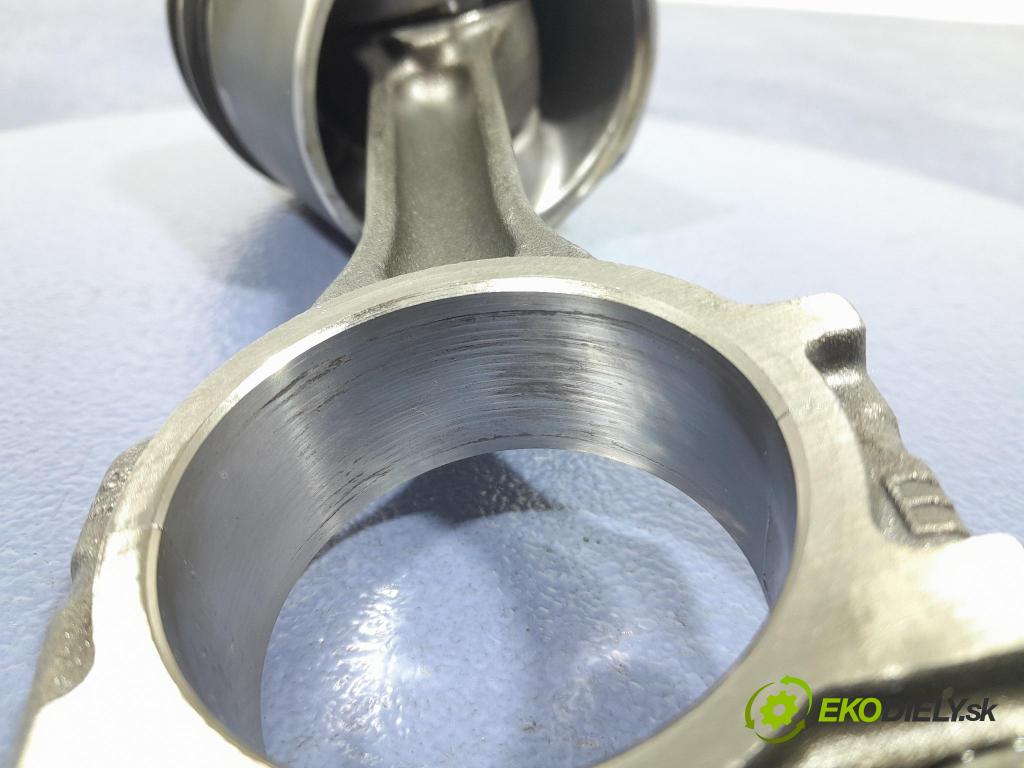 Renault Espace 2015 piest