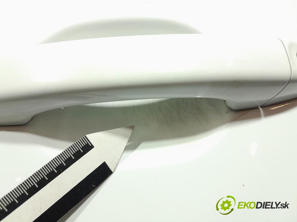 Dacia Sandero 2021 dvere Predné Vľavo: