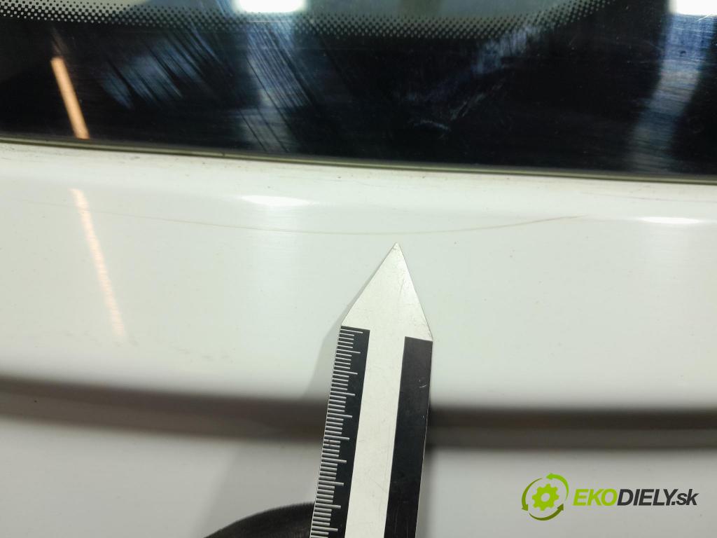 Dacia Sandero 2021 zadna dveře kufra: kufra: