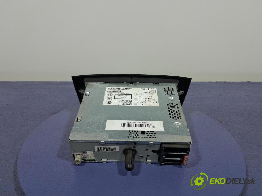 Fiat Punto 2013 Radio I Navigace: 7355539210