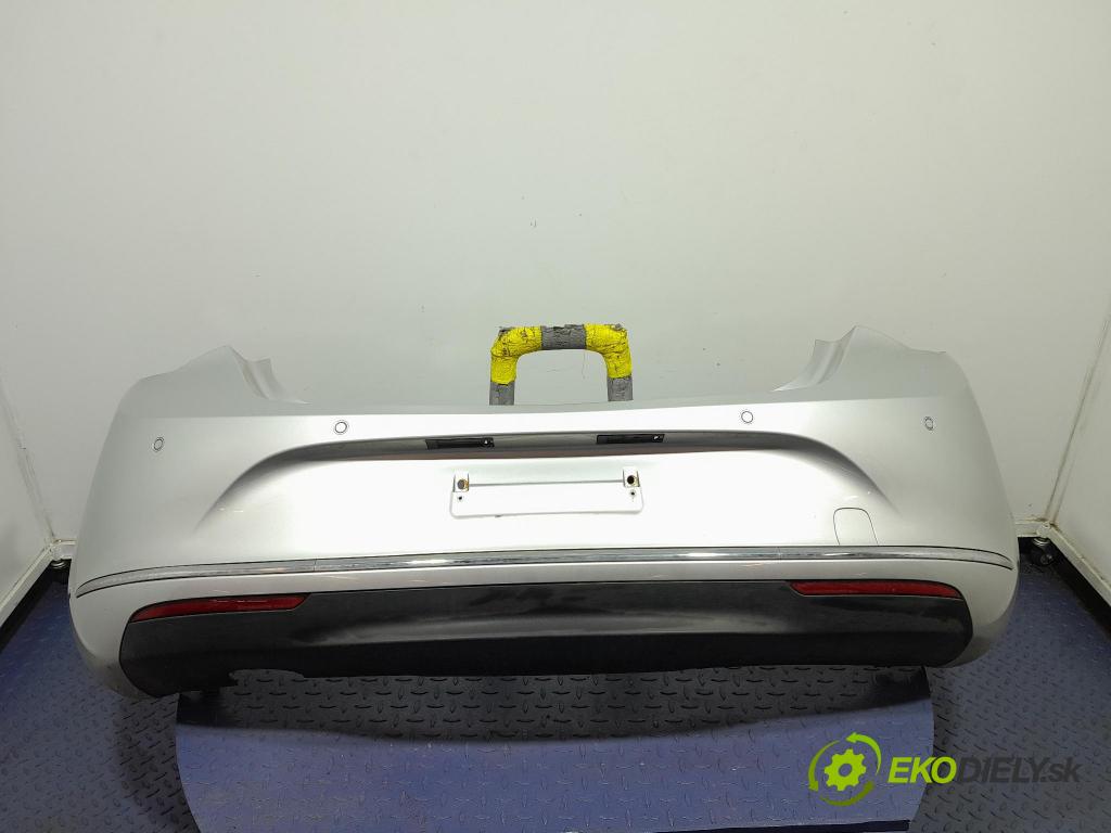 Opel Astra 2015 nárazník zad