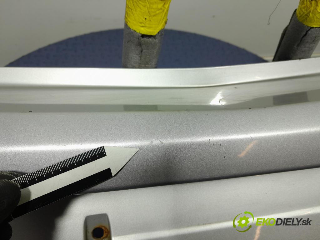 Opel Astra 2015 nárazník zad