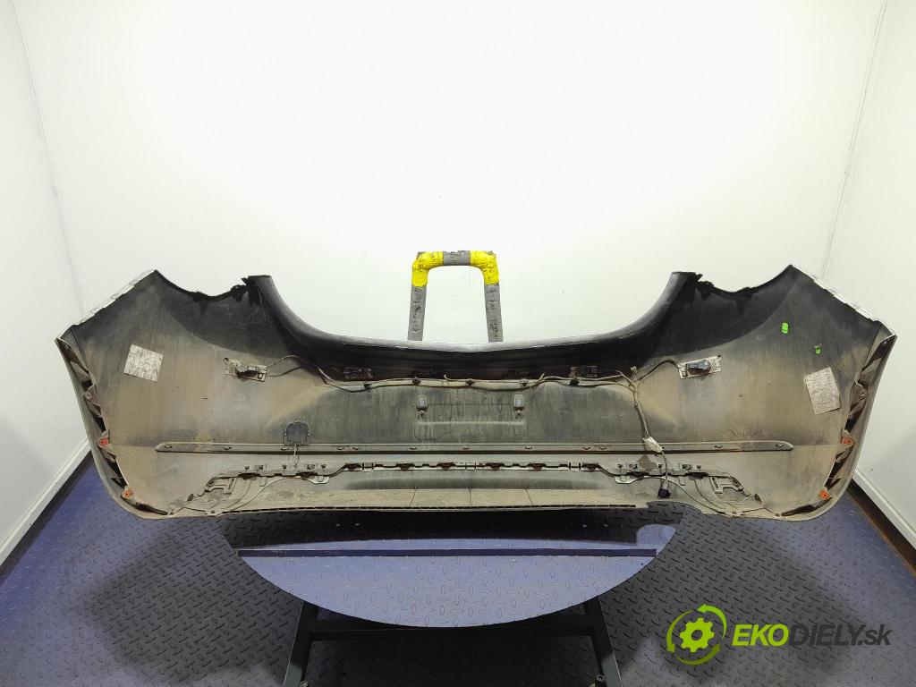 Opel Astra 2015 nárazník Zad: 
