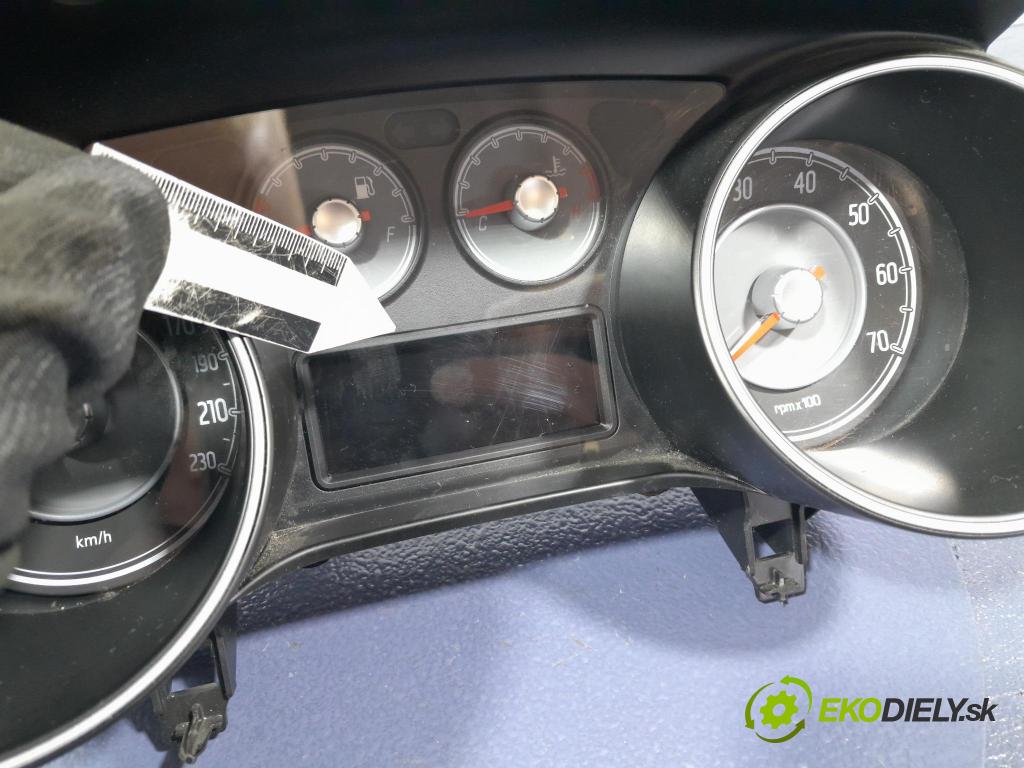 Fiat Punto 2013 prístrojovka/ budíky 51917424
