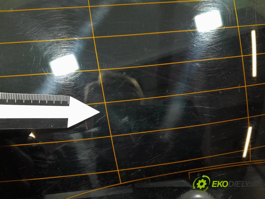 Opel Astra 2015 zadna dveře kufra: kufra: