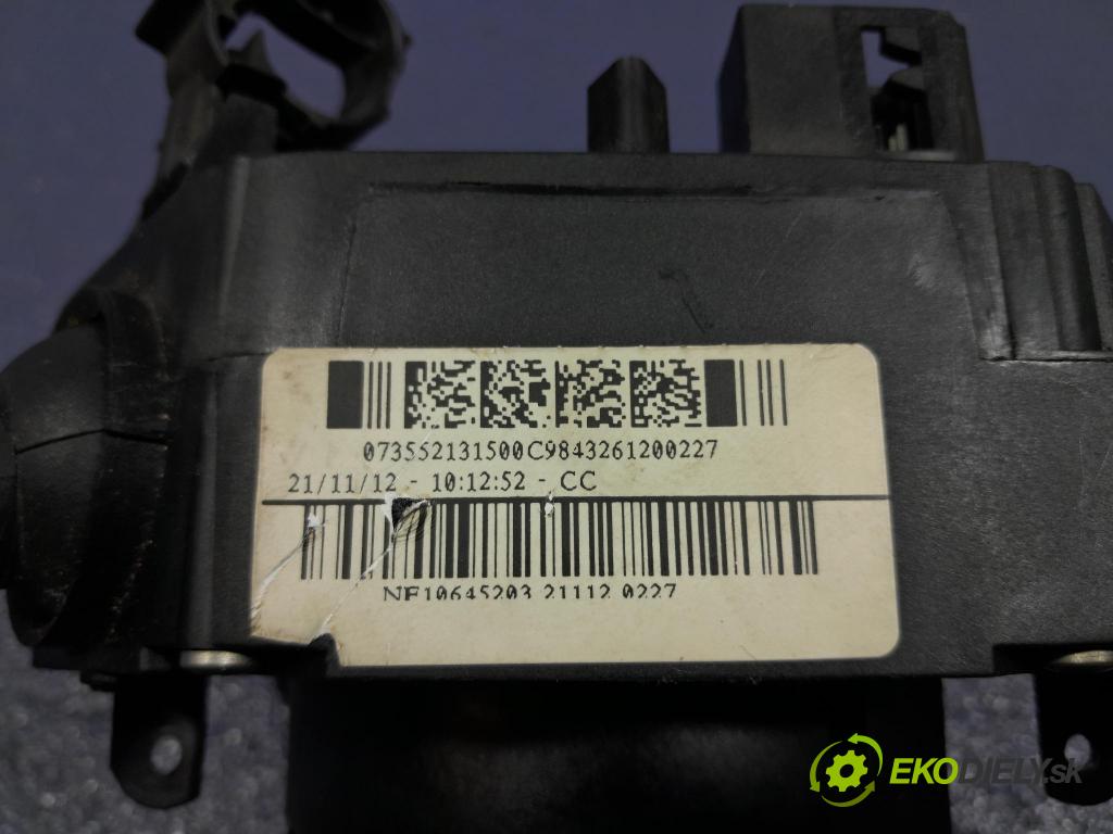 Fiat Punto 2013 prepínač Komplex: 073552131500