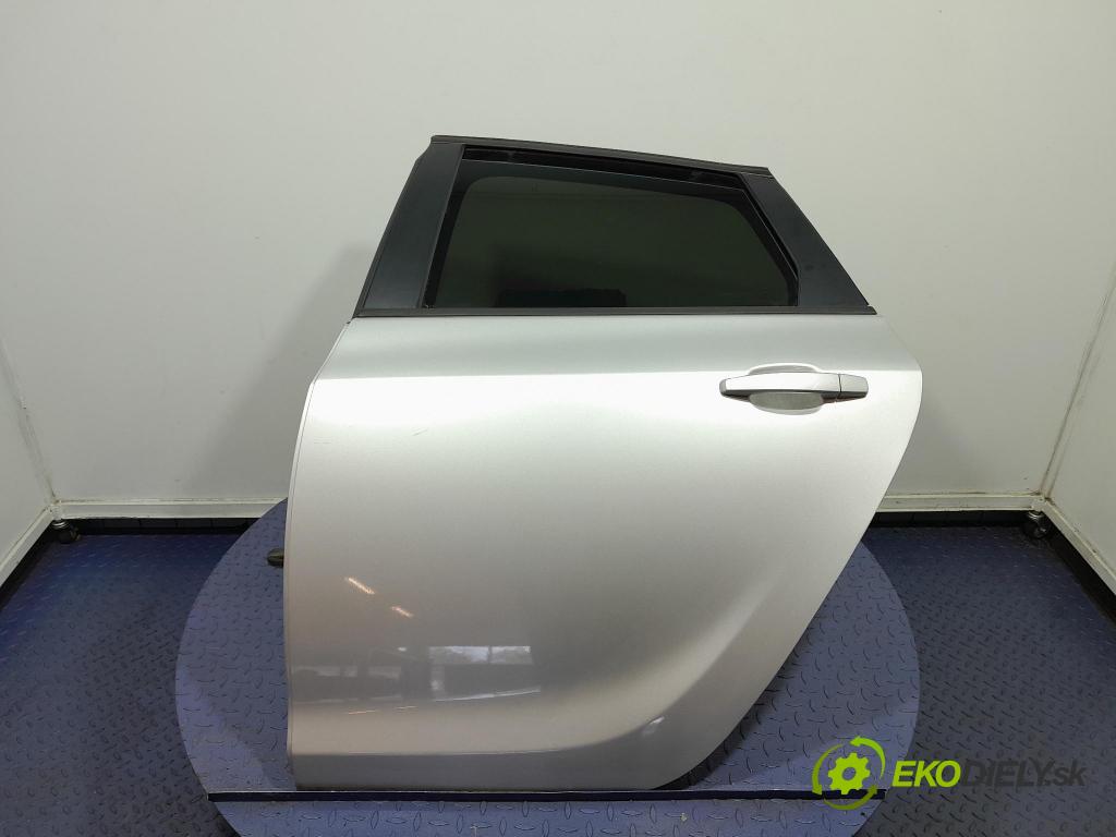 Opel Astra 2015 dvere zad Vľavo: