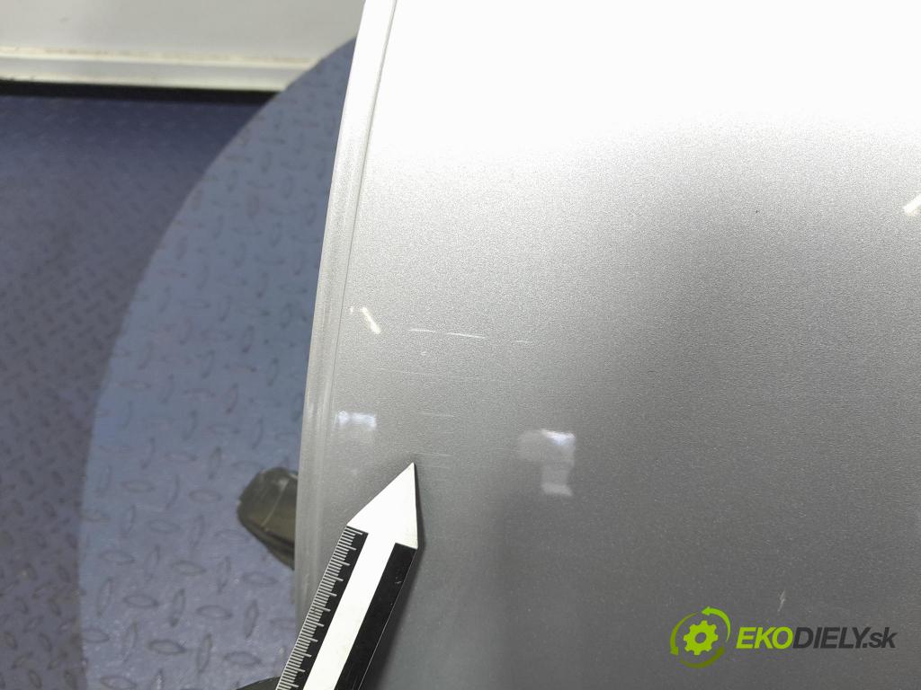 Opel Astra 2015 dvere zad Vľavo: