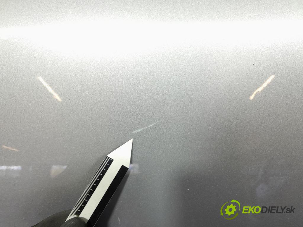 Opel Astra 2015 dvere zad Vľavo: