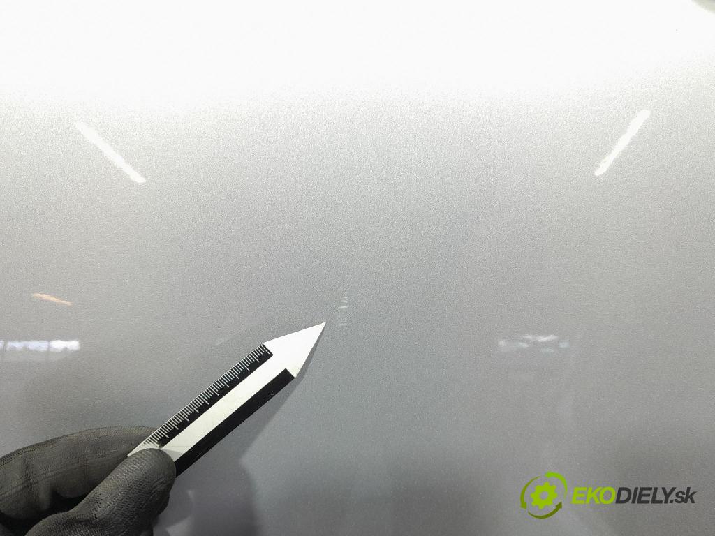 Opel Astra 2015 dvere zad Vľavo: