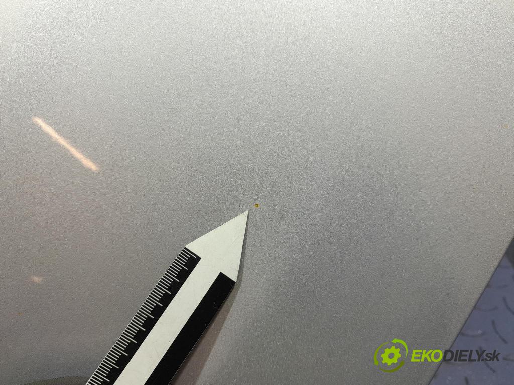 Opel Astra 2015 dvere zad Vľavo: