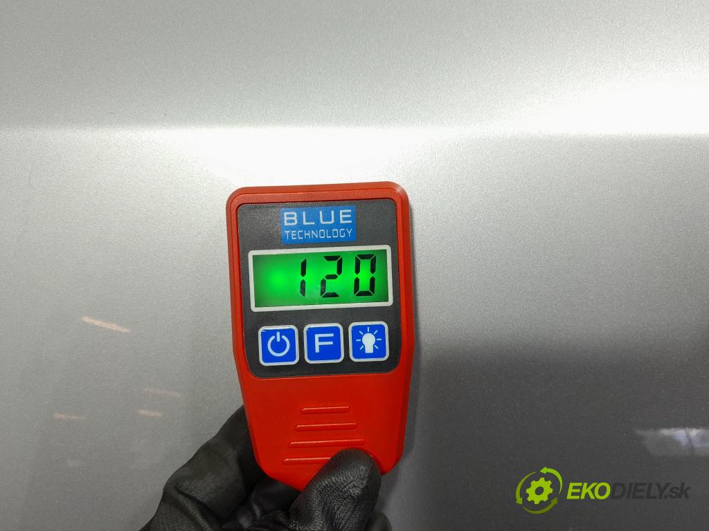 Opel Astra 2015 dvere zad Vľavo: