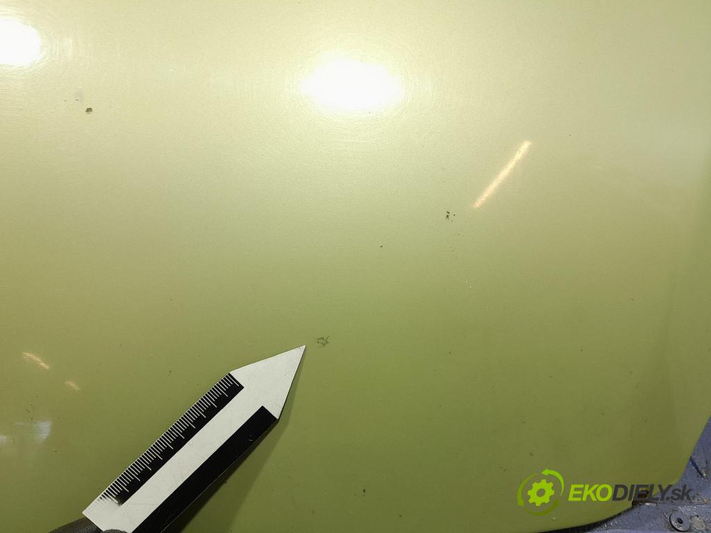 Mitsubishi Colt 2006 kapota přední: