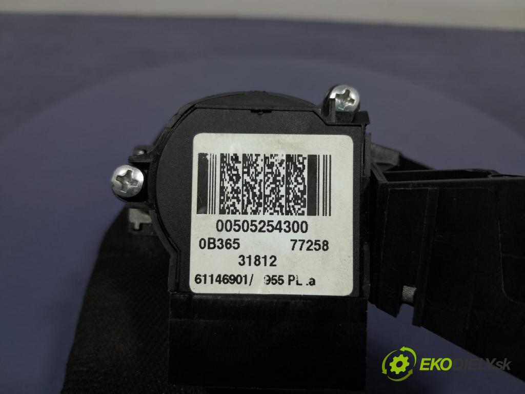 Fiat Punto 2013 Spínač zapaľovania: 61146901