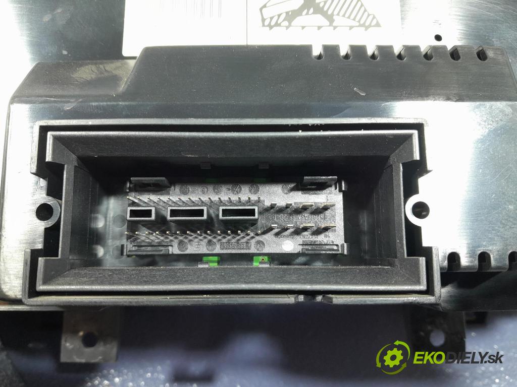 Vw Golf 2006 prístrojovka/ budíky 1K0920862A