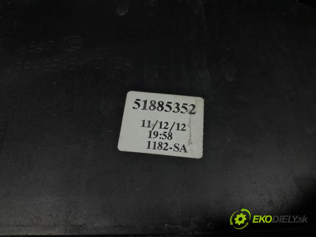 Fiat Punto 2013 obal Filtra: Vzduch: 51885352