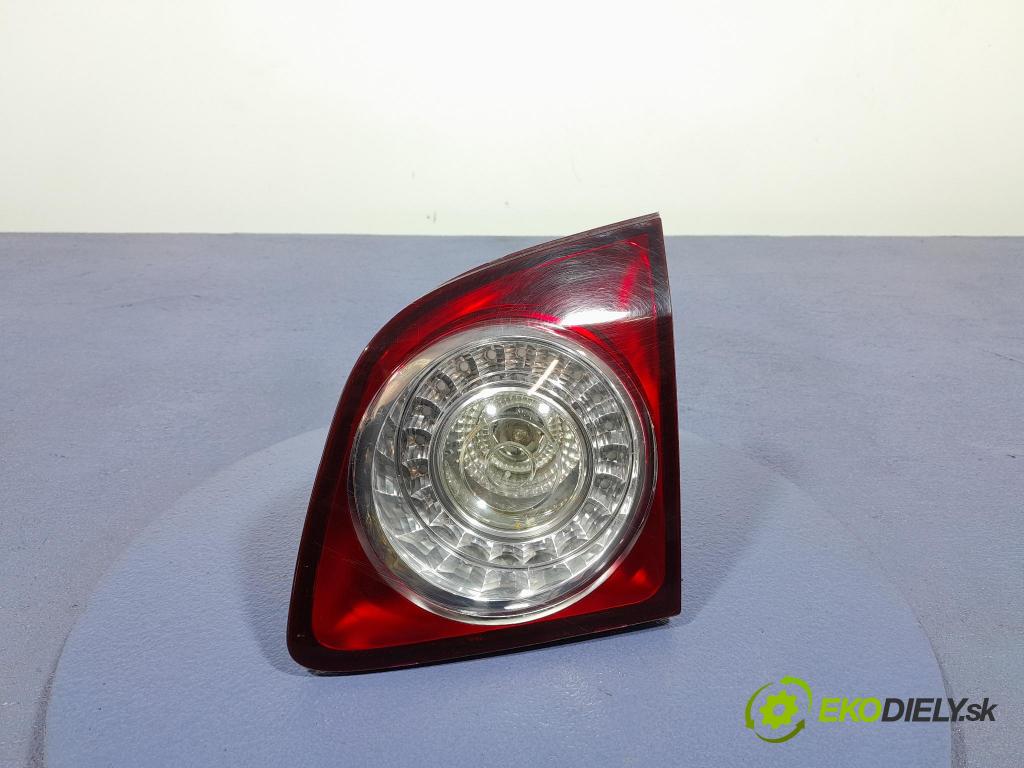 Vw Golf 2006 svetlo / reflektor zad Prava: Vnútri: 5M0945094H