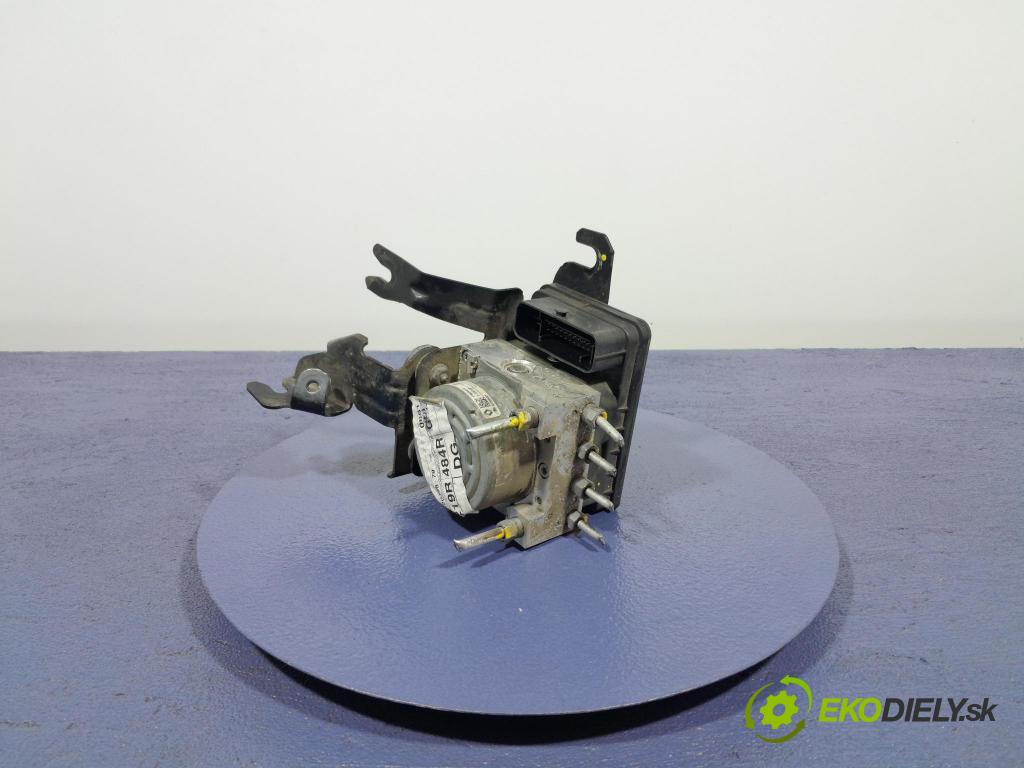 Dacia Sandero 2021 čerpadlo ABS x 476609484R