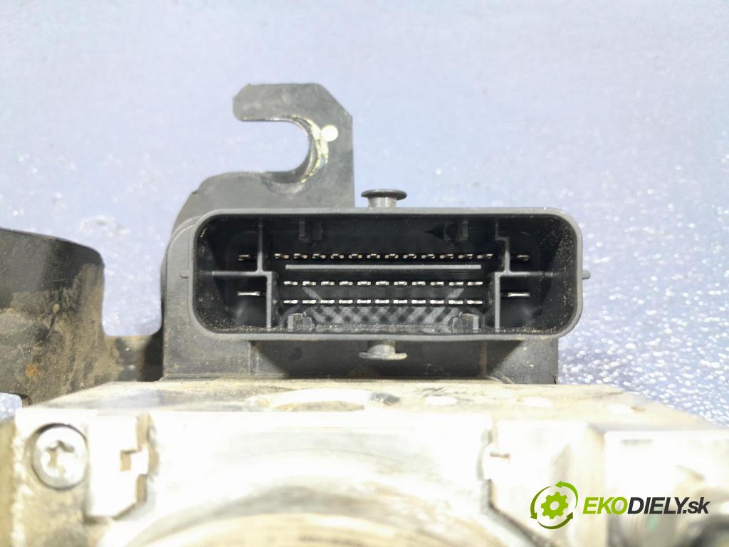 Dacia Sandero 2021 čerpadlo ABS x 476609484R