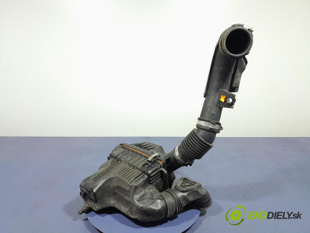 Dacia Sandero 2021 obal Filtre: Vzduch: 165003077R