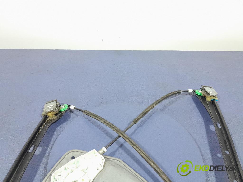 Vw Golf 2006 mechanismus stahování Sklenka: před Levý: