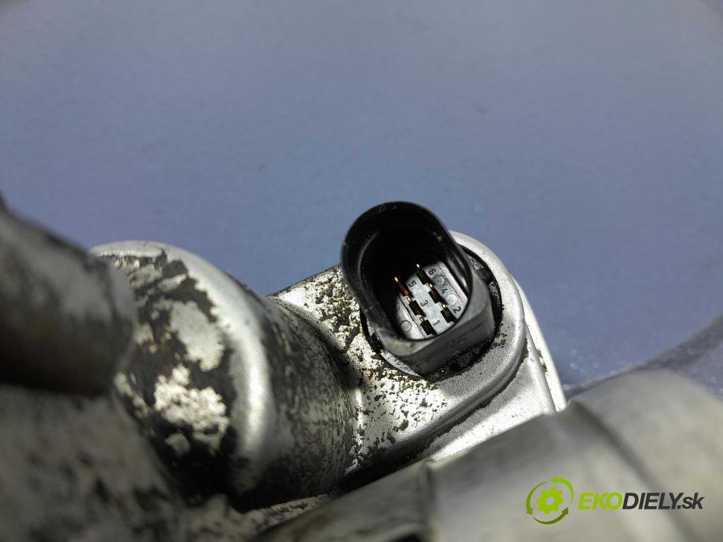 Vw Golf 2006 klapka 06A133062AT